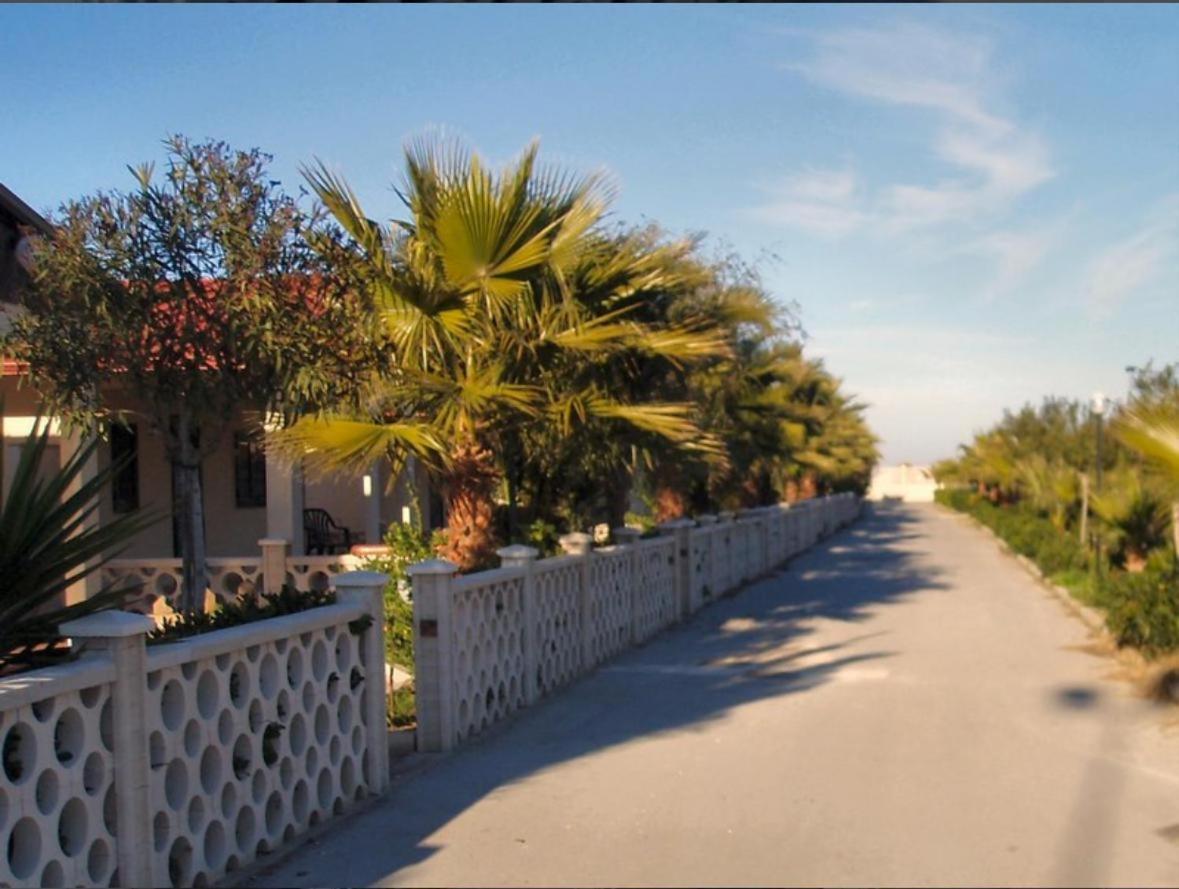 Villaggio Turistico La Baia Degli Angeli Margherita Di Savoia Exterior photo